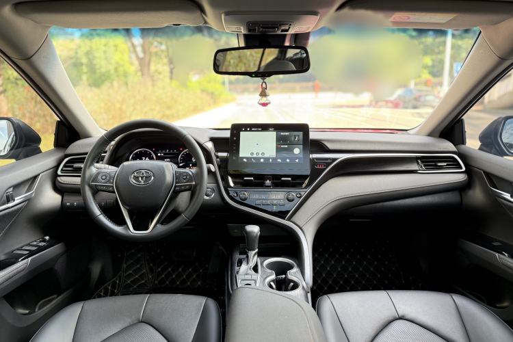 Used Toyota Camry 2023 2.5G Luxury Edition
