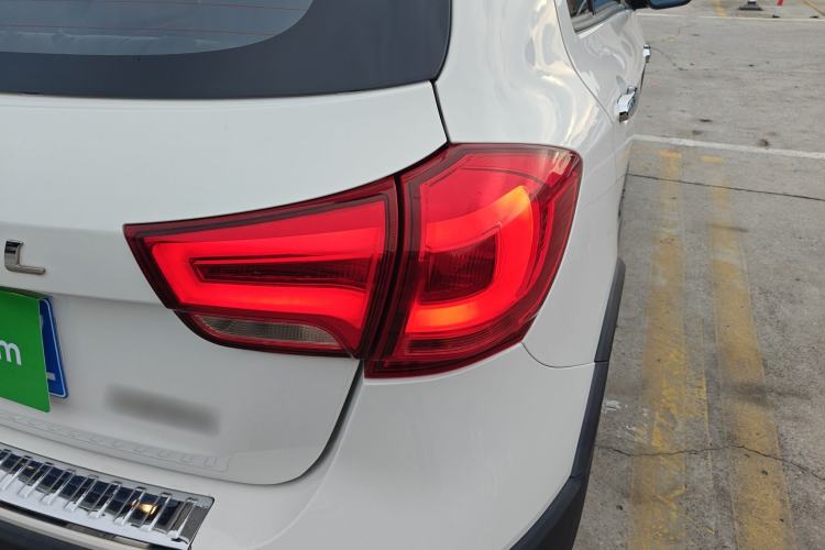 Used Haval H1 2016 Blue Label 1.5L AMT Luxury Model
