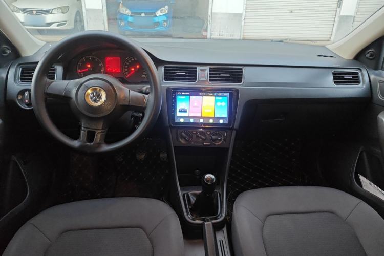 Used Volkswagen Santana 2015 1.6L Manual Fashion Edition