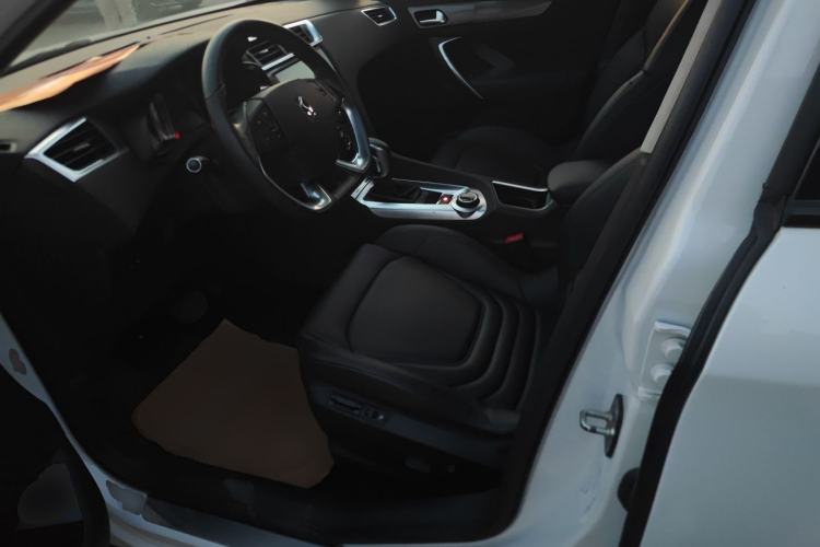 Used  6 2014 1.6T Luxury Edition THP160