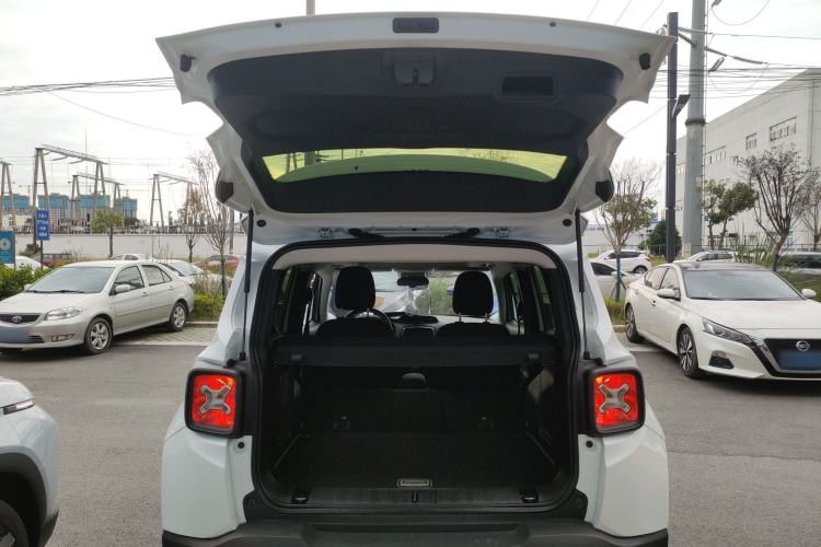 Used  Renegade 2018 Connected Large Screen Version 180T Automatic Jingneng Version
