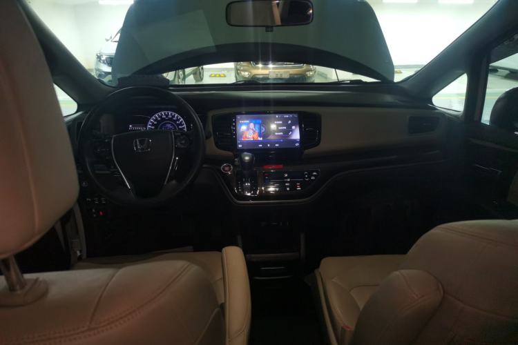 Used Honda Odyssey 2015 Updated Version 2.4L Smart Edition
