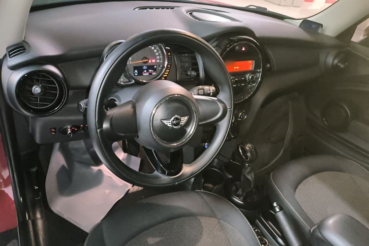 Used  MINI 2014 1.2T ONE
