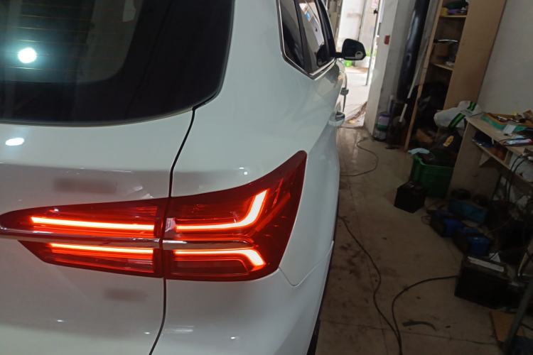 Used Roewe RX5 2016 20T Two-Wheel Drive Automatic Internet Smart Edition