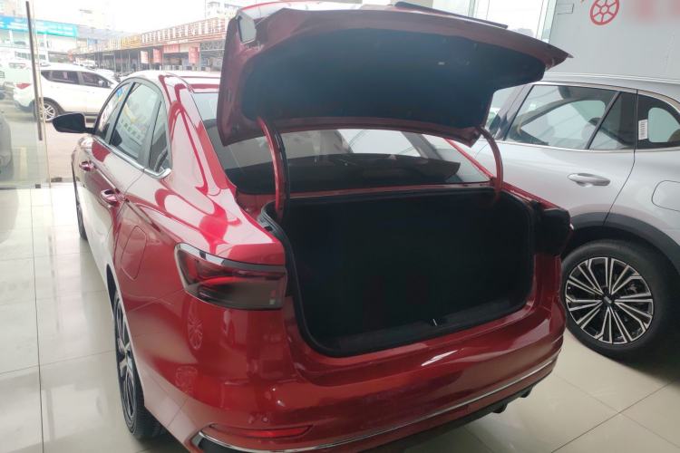 Used Geely Auto Emgrand 2022 4th Generation 1.5L CVT Flagship Model
