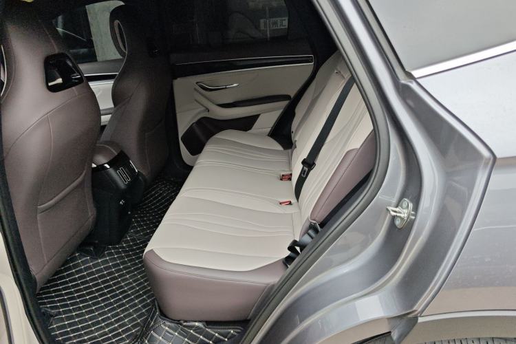 Used BYD Song PLUS New Energy 2024 Honor Edition EV 520km Premium Model