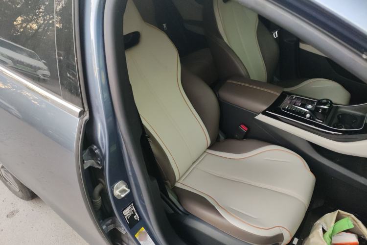 Used BYD Qin PLUS 2024 Honor Edition EV 420KM Leading Model
