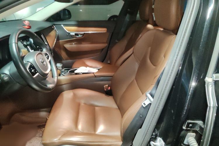 Used Volvo S90 2019 T5 Zhiyi Edition
