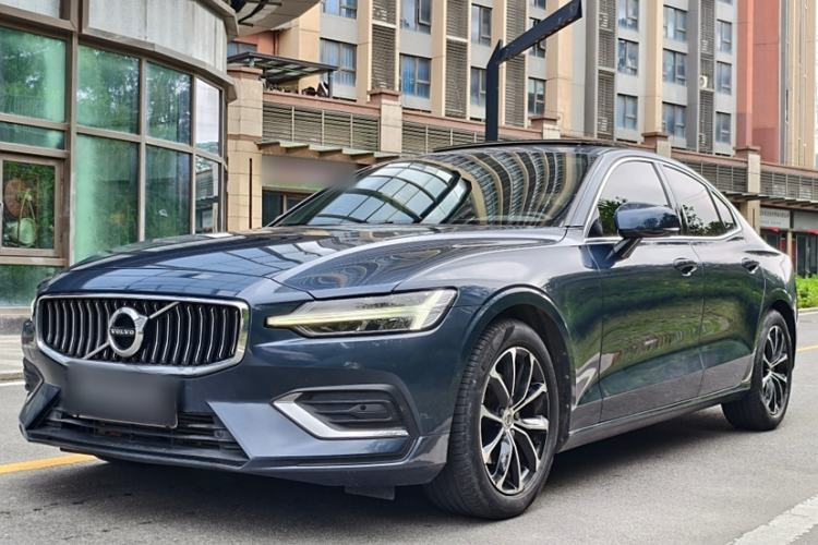 Used Volvo S60 2021 T4 Zhiyi Luxury Edition
