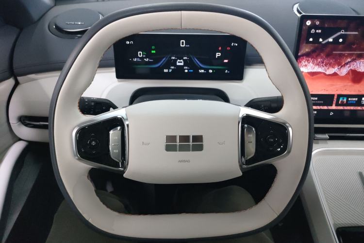 Used  Galaxy Xingjian 7 EM-i 2025 120km Launch+ Version
