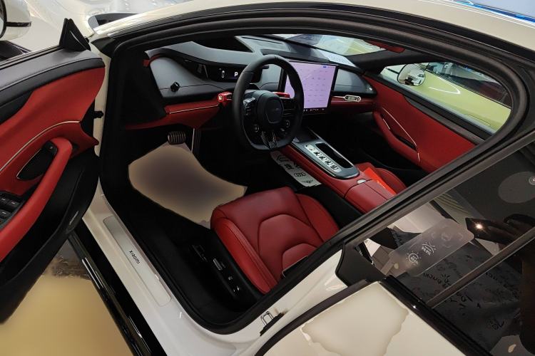 Used  SU7 2024 Four-Wheel Drive Ultra-Long Range Advanced Intelligent Driving Max Edition
