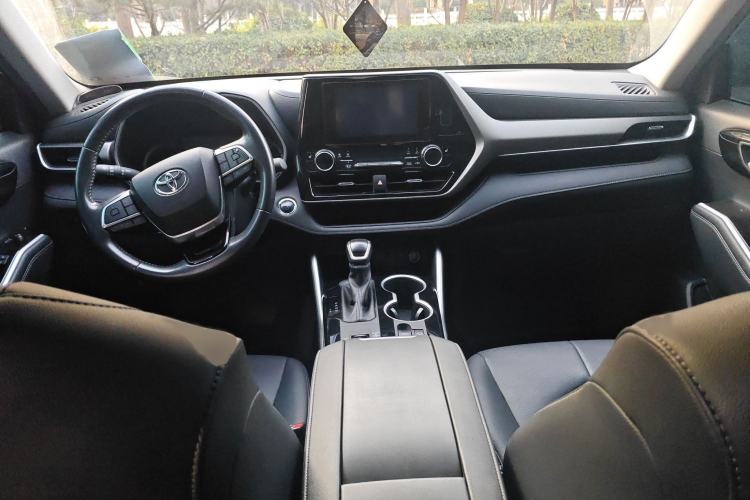 Used Toyota Highlander 2023 2.5L Smart Electric Hybrid Dual-Motor All-Wheel-Drive Luxury 7-Seater