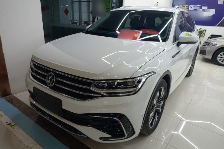 Used Volkswagen Tiguan L 2023 Restyled 330TSI Automatic Two-Wheel Drive R-Line Enhanced Comfort Version