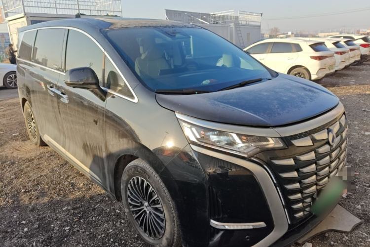 Used Denza D9 2024 DM-i 980 Four-Wheel Drive Prestige Model
