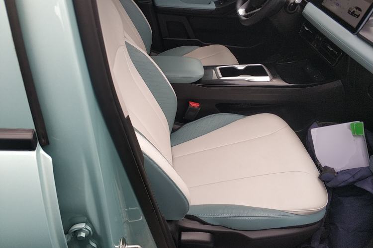 Used Geometry E Firefly 2024 301km Starlight
