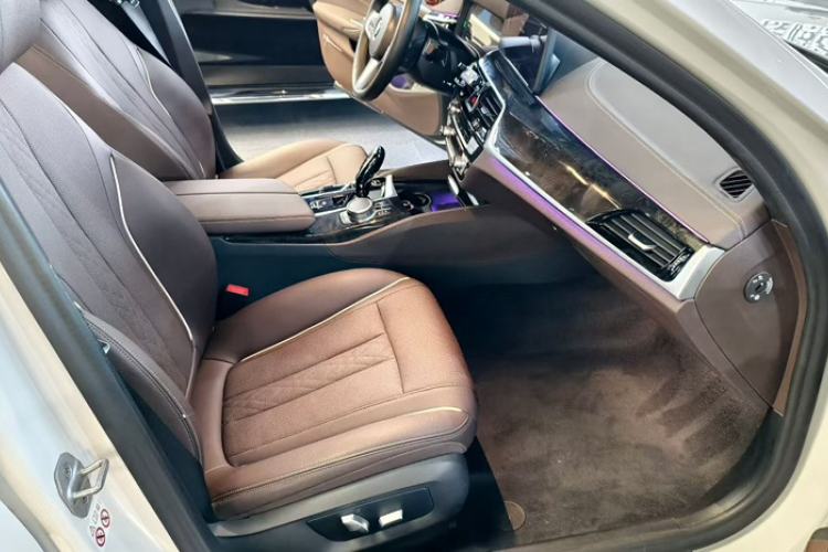 Used BMW 5 Series 2022 525Li M Sport Package