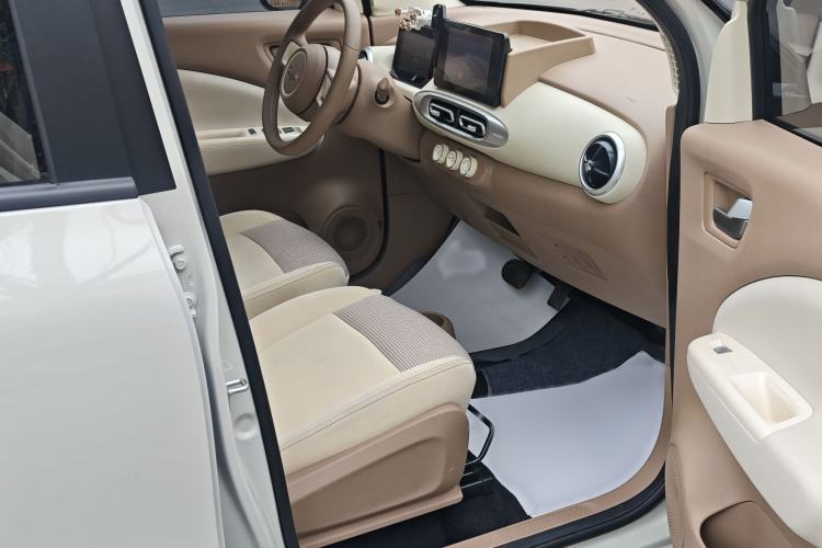 Used Wuling Hongguang MINIEV 2025 Four-Door Version Premium Edition
