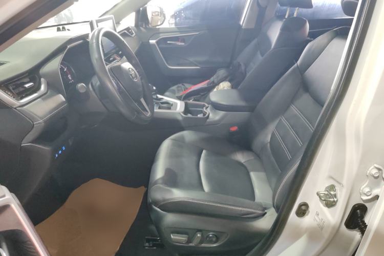 Used Toyota RAV4 2022 2.0L CVT Two-Wheel Drive Fashion Plus Edition
