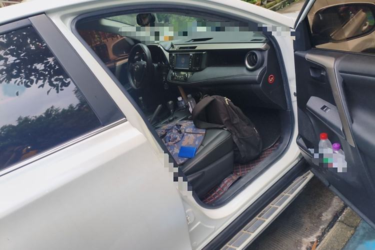 Used Toyota RAV4 2015 2.0L CVT Two-Wheel Drive Fashion Edition
