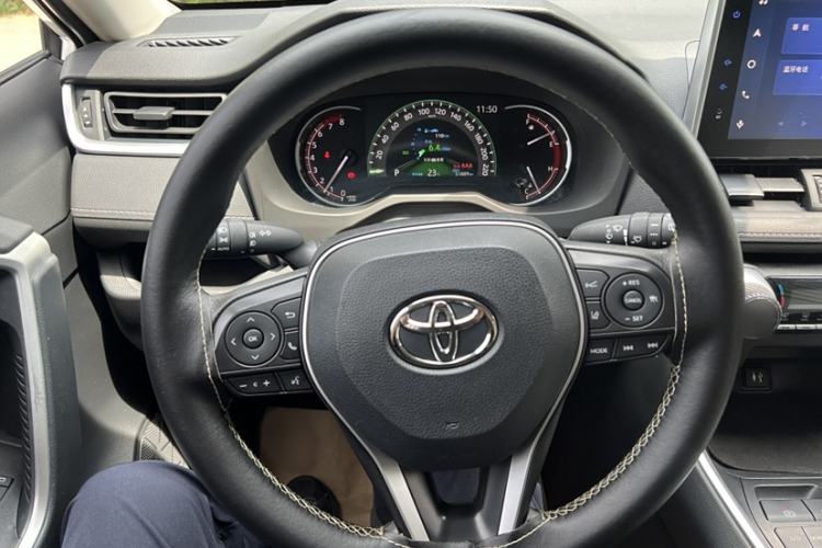 Used Toyota RAV4 2021 2.0L CVT Two-Wheel Drive Fashion Edition
