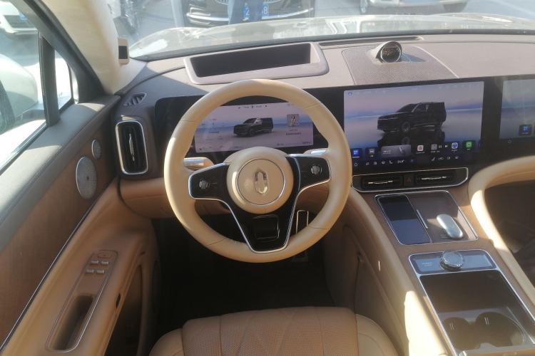 Used Hima AITO M9 2024 Range-Extended Ultra Version 52 kWh 5-Seater Model
