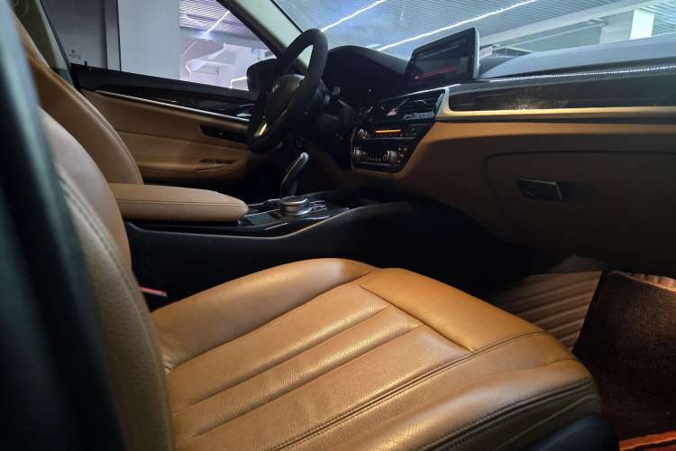 Used BMW 5 Series 2018 528Li Launch Special Edition
