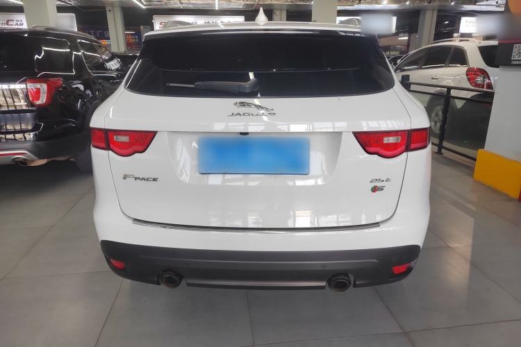 Used Jaguar F-PACE 2018 2.0T Two-Wheel Drive Urban Deluxe Edition
