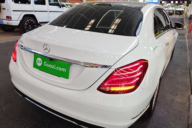 Used Mercedes-Benz C-Class 2015 C 200 L