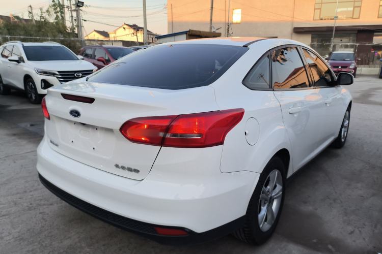 Used Ford Focus 2017 Sedan 1.6L Manual Comfort Plus SmartDrive Edition
