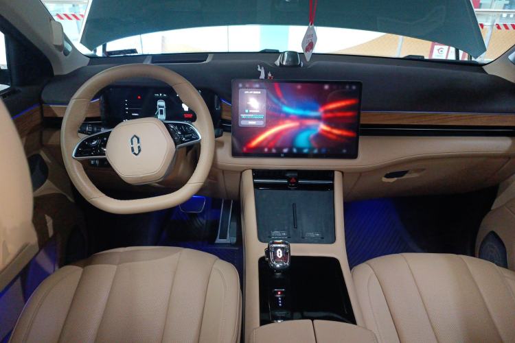 Used Hima AITO M7 2024 1.5T Rear-Drive Plus Version 6 Seats
