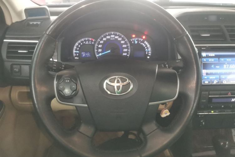 Used Toyota Camry 2015 2.0G Premier Edition
