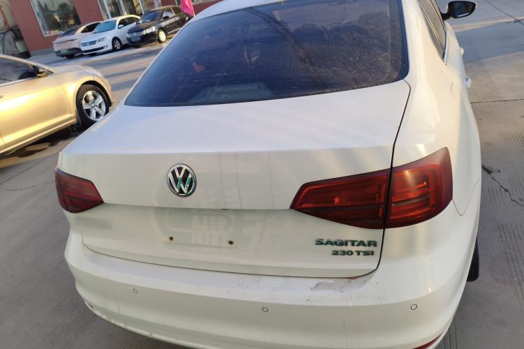 Used Volkswagen Sagitar 2016 230TSI 25th Anniversary Edition
