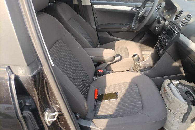 Used Volkswagen Jetta 2015 1.6L Manual Comfort Model