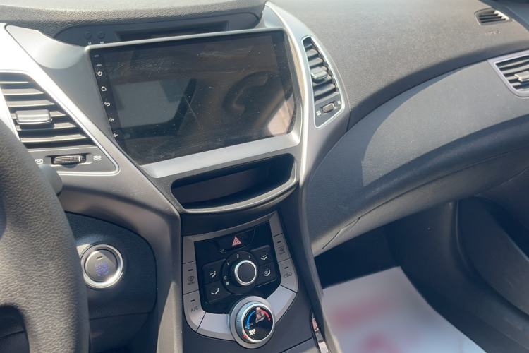 Used Hyundai Elantra 2015 1.6L Automatic Leading Model