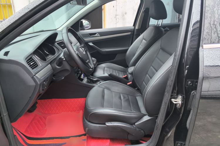 Used Volkswagen Lavida 2017 1.6L Automatic Comfort Edition
