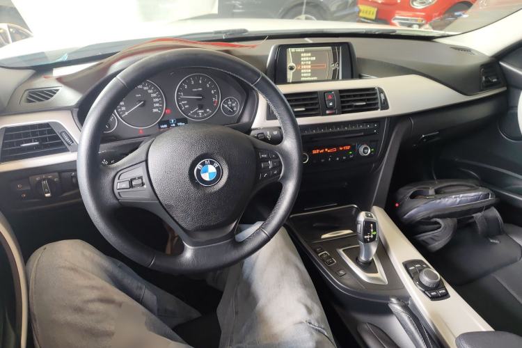 Used BMW 3 Series 2014 320Li Fashion Model