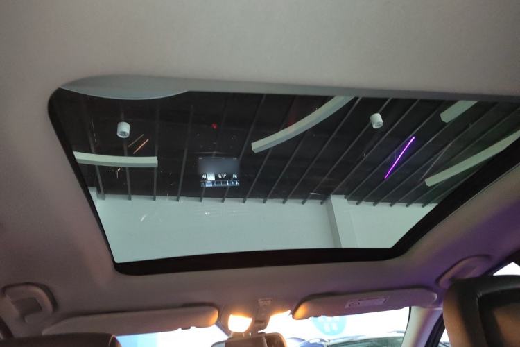 Used Mercedes-Benz R-Class 2017 R 320 4MATIC Business Edition Prestige Model
