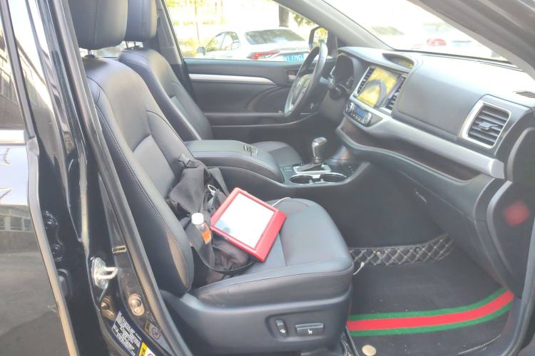 Used Toyota Highlander 2017 2.0T Four-Wheel Drive Luxury Edition 7 Seats
