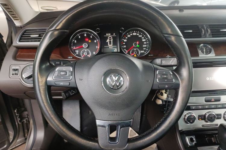 Used Volkswagen Magotan 2012 Travel Edition 2.0 TSI Comfort Version