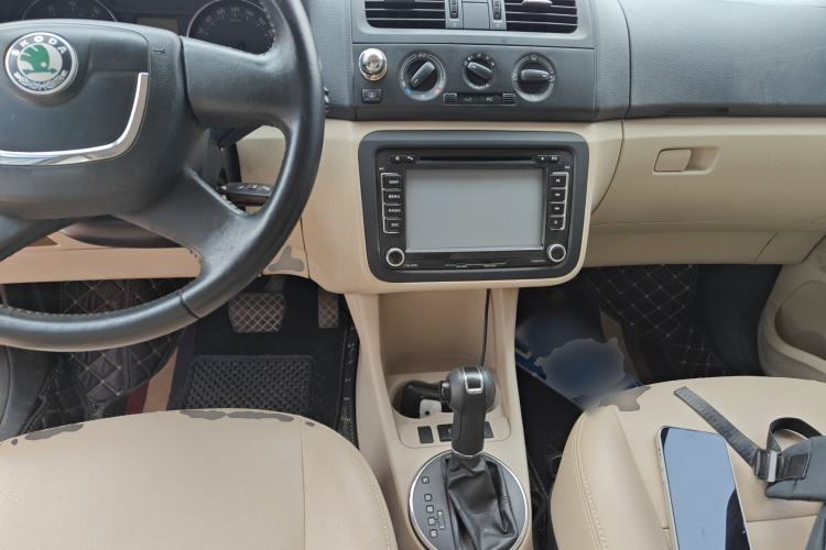 Used Skoda Fabia 2012 1.4L Automatic Crystal Edition