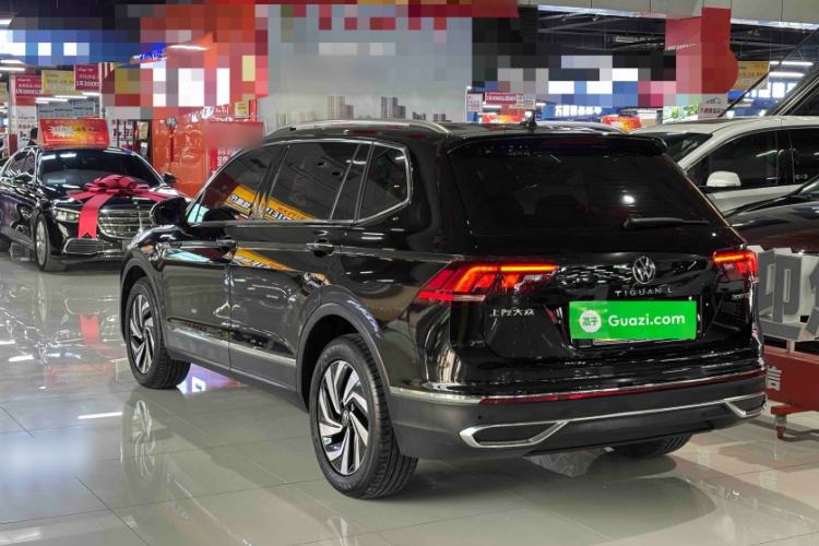 Used Volkswagen Tiguan L 2024 300TSI Automatic Two-Wheel Drive Smart Edition
