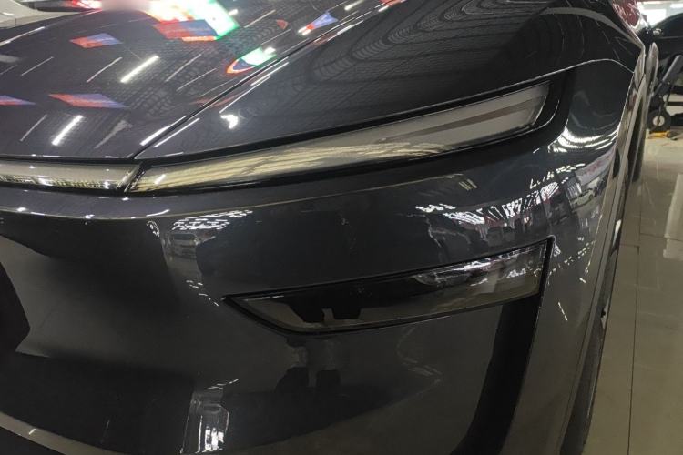 Used Tesla Model Y 2025 Rear-Wheel Drive First Edition
