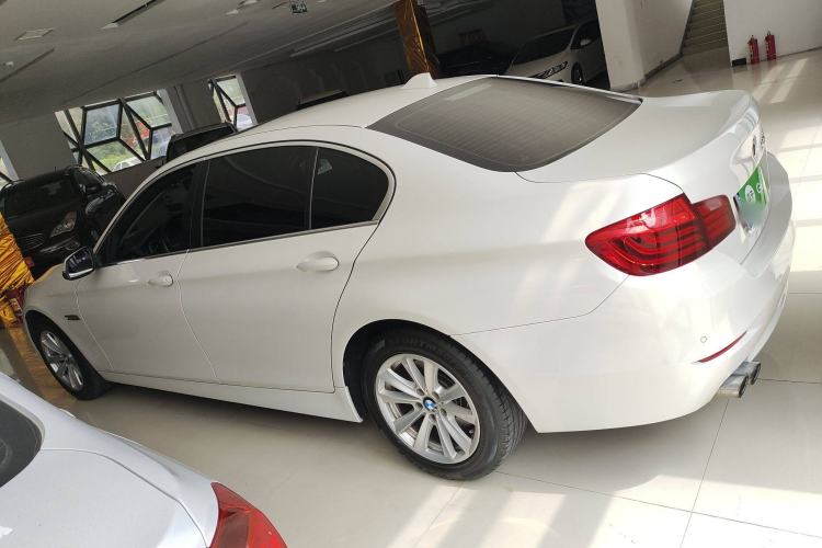 Used BMW 5 Series 2014 520Li Elegant Model

