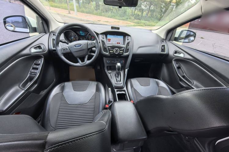 Used Ford Focus 2018 Hatchback Classic 1.6L Automatic Trendy SmartDrive Edition