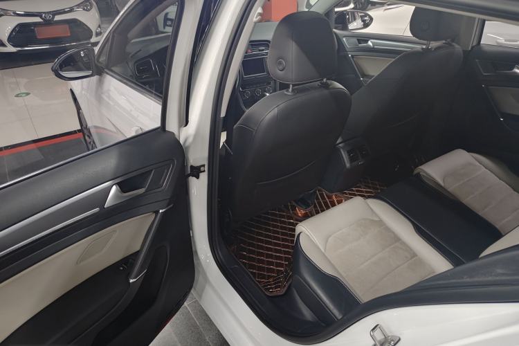 Used Volkswagen Golf 2017 230TSI Automatic Luxury Million-Vehicle Commemorative Edition
