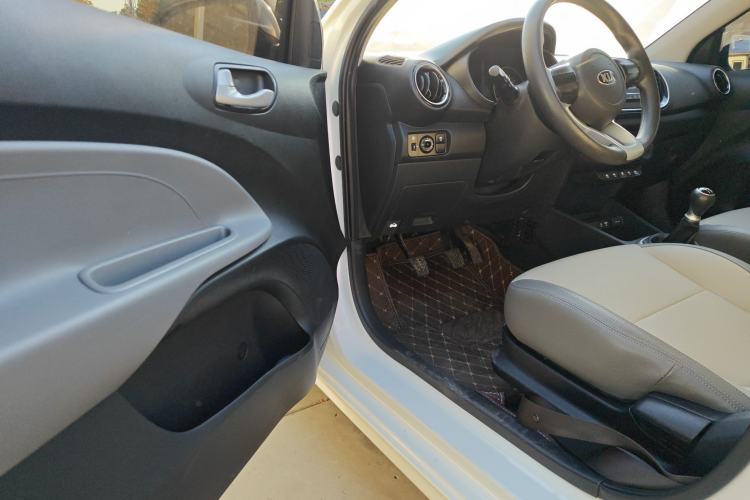 Used Kia Pegas 2017 1.4L Manual Value Edition
