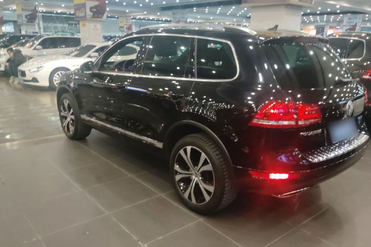 Used Volkswagen Touareg 2014 4.2L Standard Edition