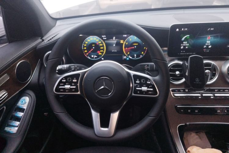 Used Mercedes-Benz GLC 2022 Second Facelift GLC 260 L 4MATIC Luxury Edition
