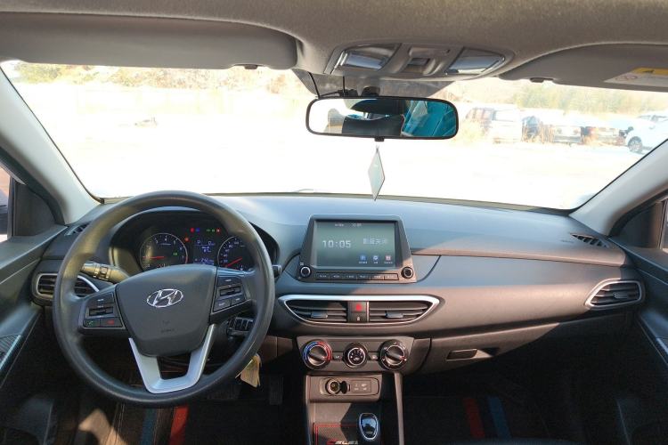 Used Hyundai Celesta 2017 1.6L Automatic Enjoyment Version GLS