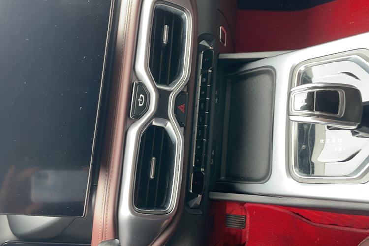 Used Geely Auto Haoyue 2022 1.8TD Automatic Prestige 7-Seater
